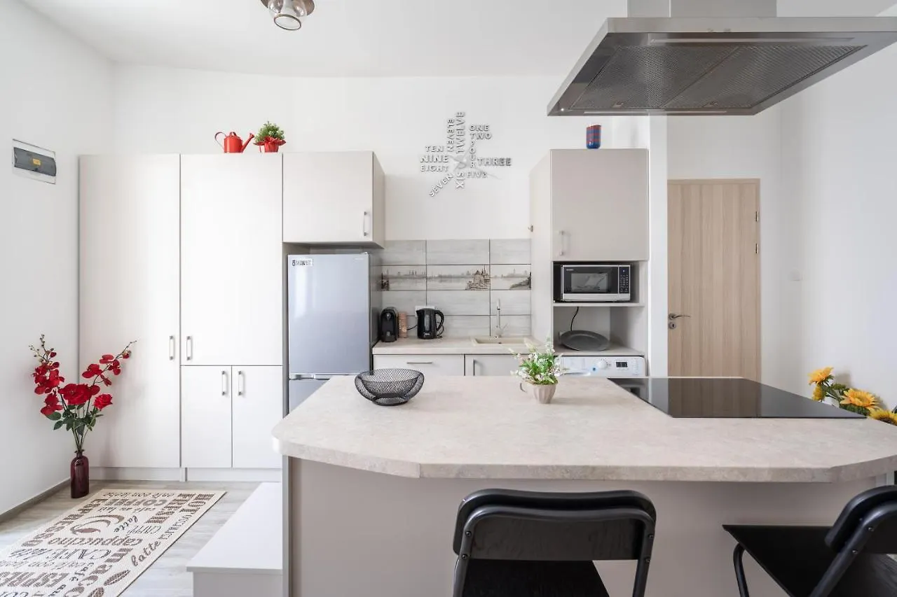 Bpr Embrody City Apartment Budapest
