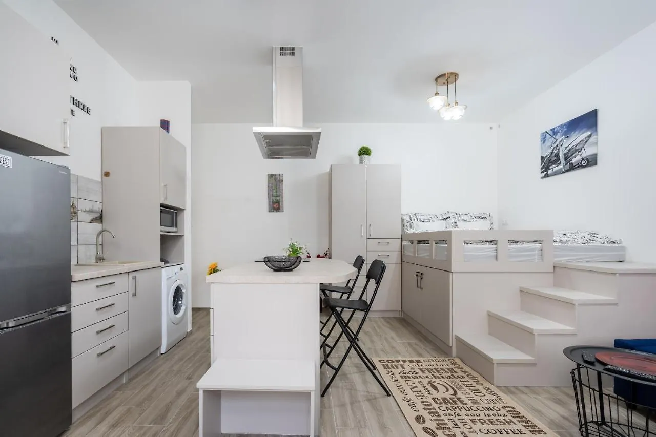 Bpr Embrody City Apartment Budapest 0*,
